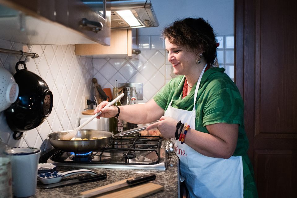 Siena: Cooking Class at a Locals Home - Key Points