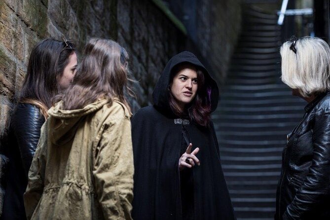 Small Group Edinburgh Night Walking Tour With Underground Vaults - Overview of the Walking Tour