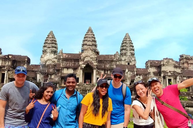 Small-Group Explore Angkor Wat Tour With Guide From Siem Reap - Key Points