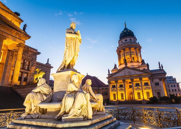 Spooky Tour Berlin Haunted Ghost Walk 90-Minute at Berlin Mitte City Center - Key Points