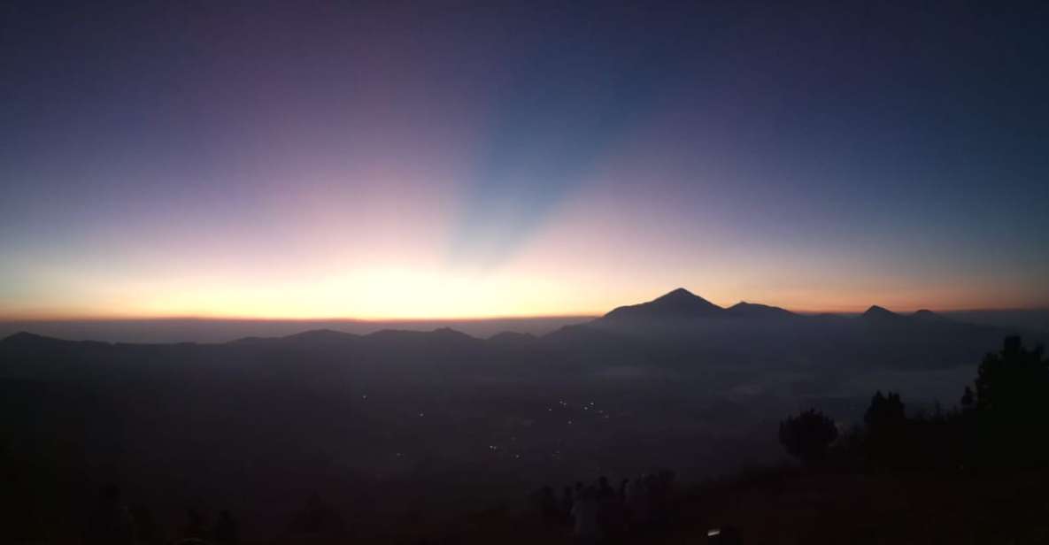 Sunrise at Mount Putri, Tea Factory & Tea Plantation, Hot Spring - Key Points