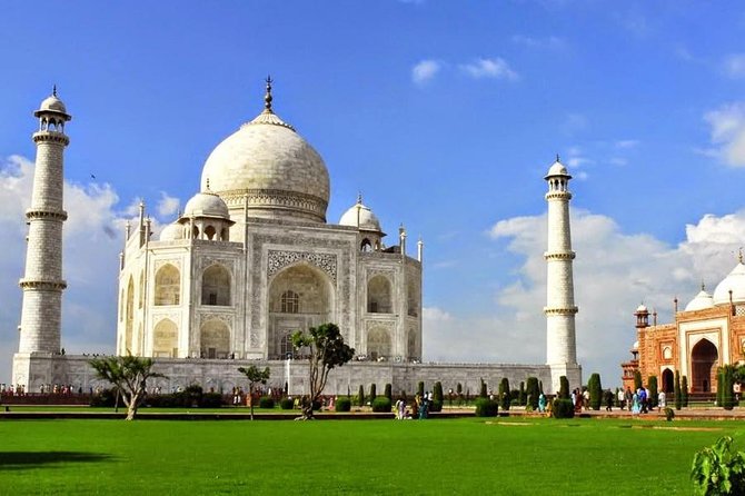 Taj Mahal Day Tour From Delhi by Private Car Including Lunch - Key Points