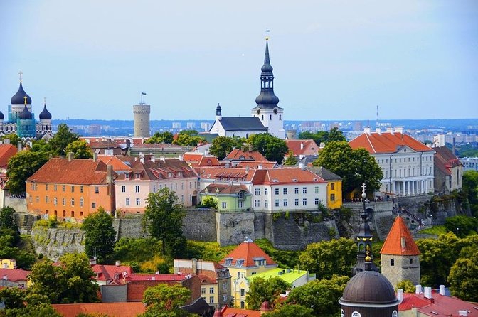 Tallinn Bike Tour From Tallinn Cruise Port - Key Points