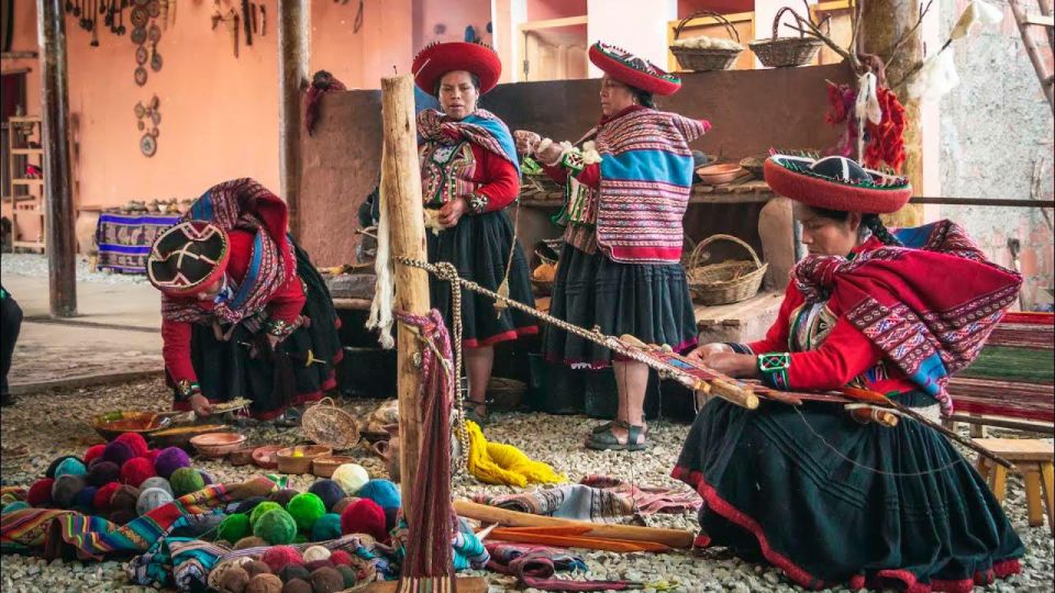 Tour Machu Picchu + Sacred Valley | Textile Experience | - Key Points