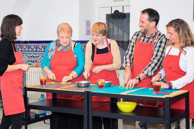 Traditional Paella & Tortilla & Sangria. Cooking Class - Key Points