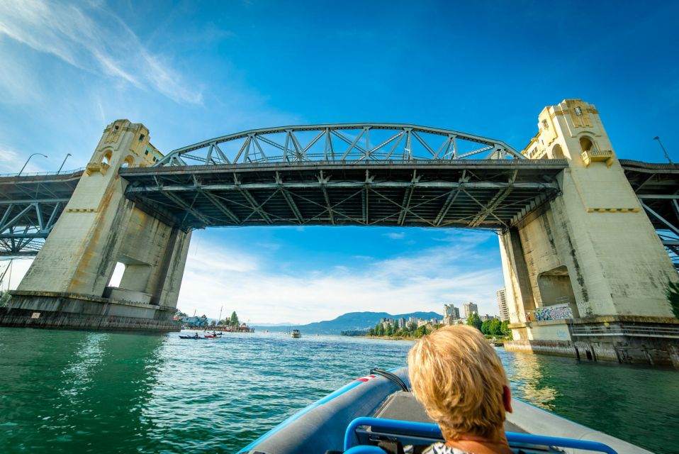 Vancouver: City and Seal Boat Tour - Key Points