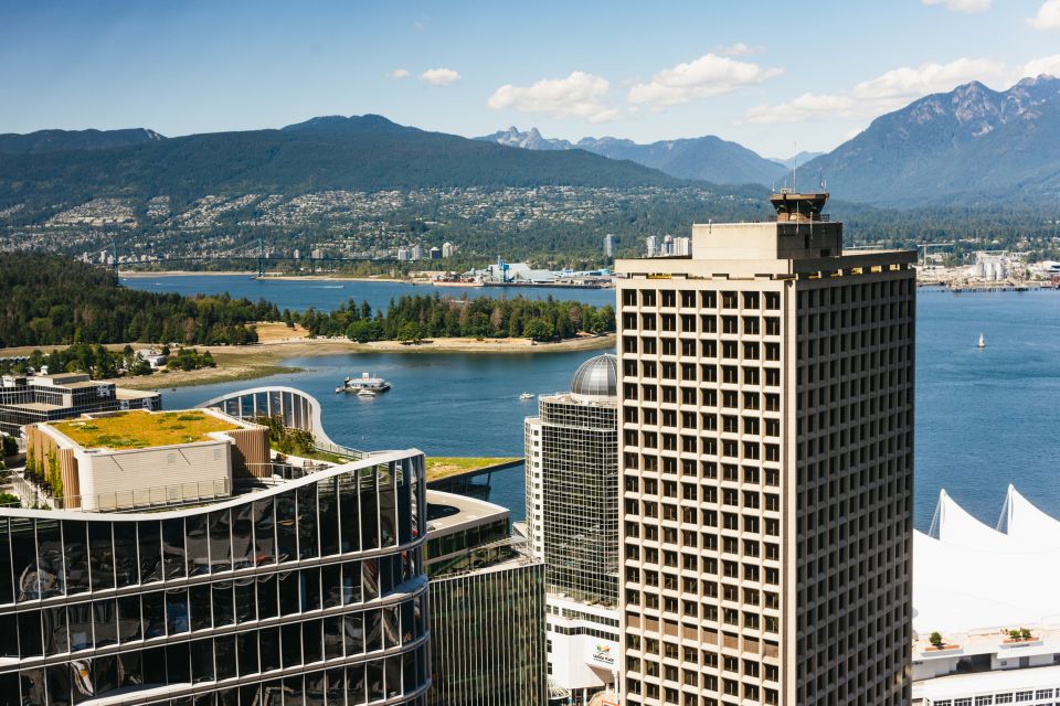 Vancouver: Entry Ticket for the Vancouver Lookout - Key Points