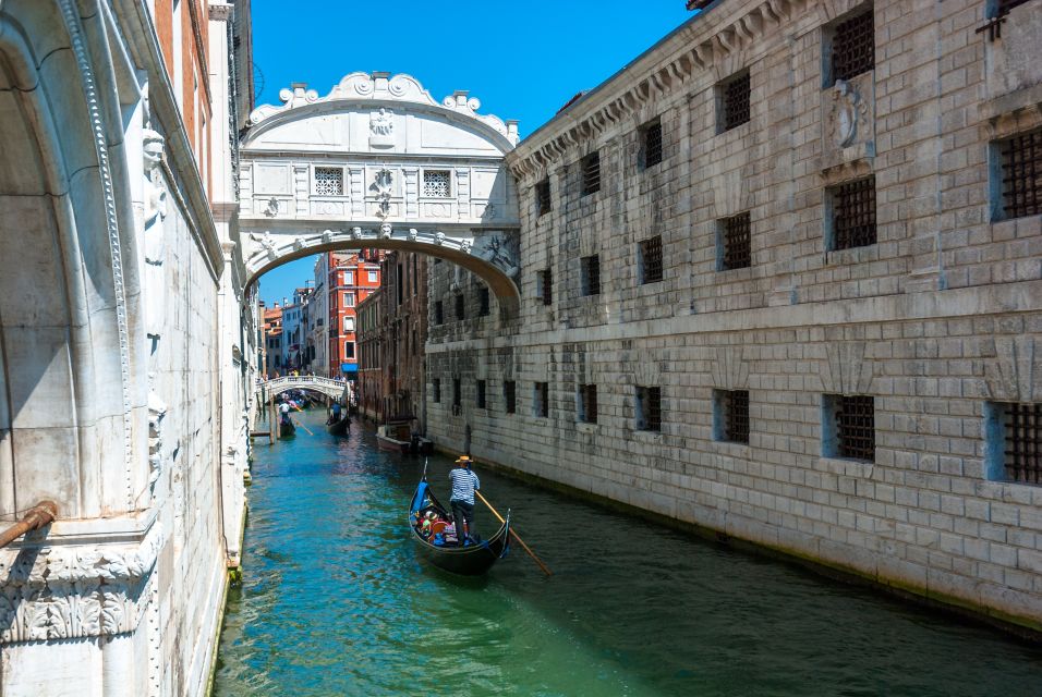 Venice: City Pass With 30+ Attractions, St. Marks & Gondola - Key Points