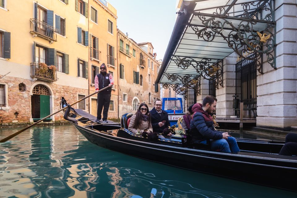 Venice: Doges Palace, St. Marks Basilica and Gondola Ride - Key Points