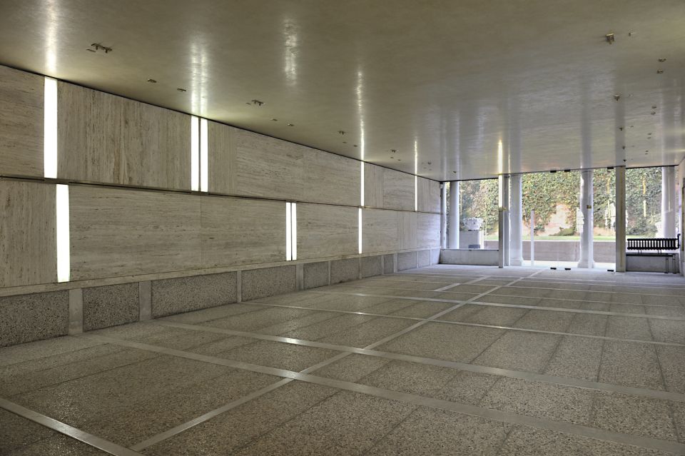 Venice: Guided Carlo Scarpa Architecture Tour - Key Points