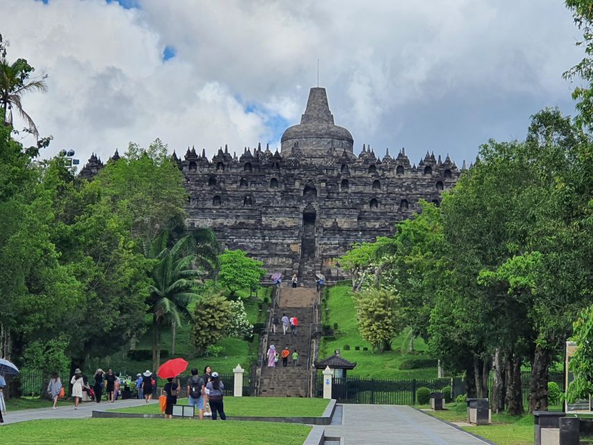 Yogyakarta: Borobudur, Mount Merapi, Prambanan & Ramayana Ballet - Key Points