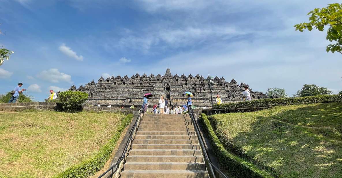 Yogyakarta: Borobudur & Prambanan, Mount Merapi, Ramayana Dance - Key Points