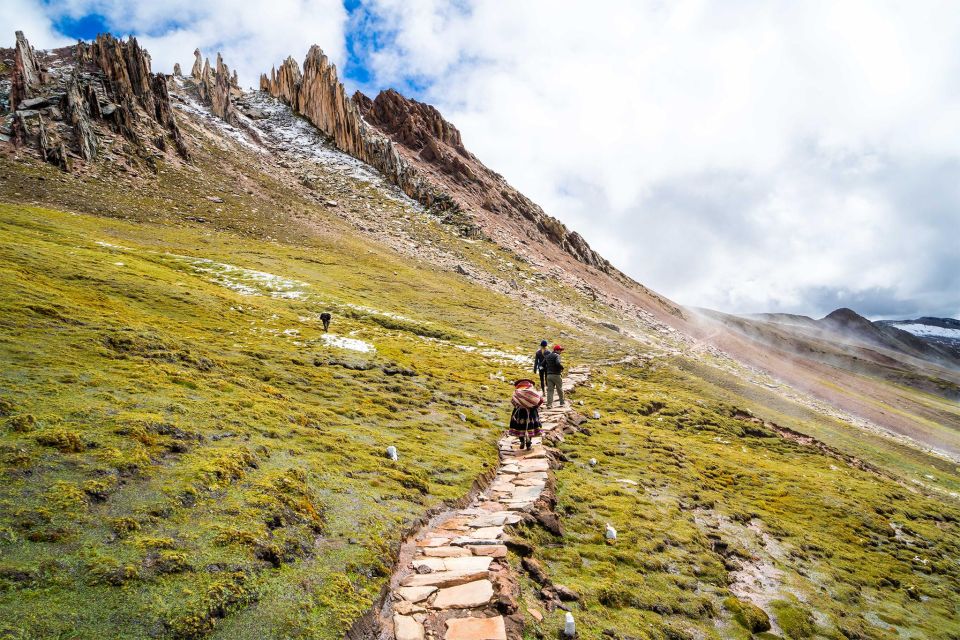 1 Day Trek to Palccoyo Rainbow Mountain