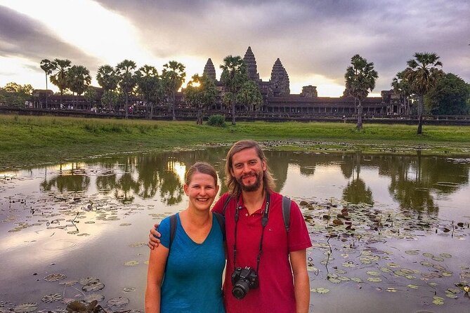 1-Day Uncover the Endless Treasure of Angkor Tour With Sunrise.