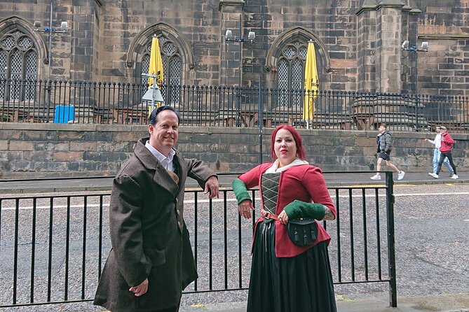 1-Hour Historical Walking Tour Discovering Edinburghs Old Town - Overview of the Tour