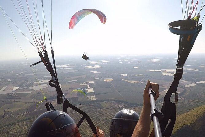 1 Hour Private Guided Paragliding Adventure in Rome