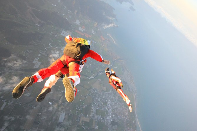 13,000ft Skydive Over Abel Tasman With NZS Most Epic Scenery