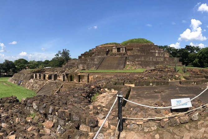 2 Different Sightseeing in 1 Day Tour – Volcanoes Park and Two Mayan Sites.