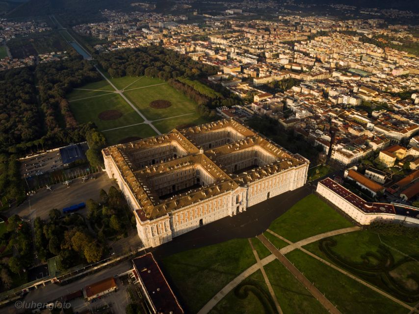 2-Hour Royal Palace of Caserta Tour With a Royal Expert