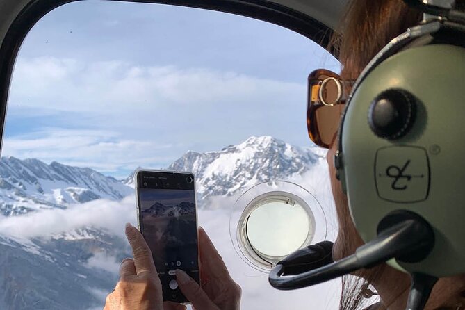 25MINS Private Helicopter Flight in Franz Josef With Snow Landing