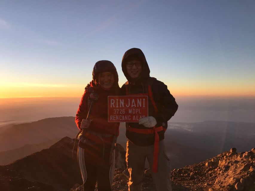 2D/1N Hiking to Summit Rinjani For Expert