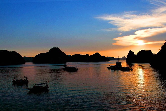 3-Day Cruise on Ha Long Bay With Kayaking, Swimming, Cooking Class,…