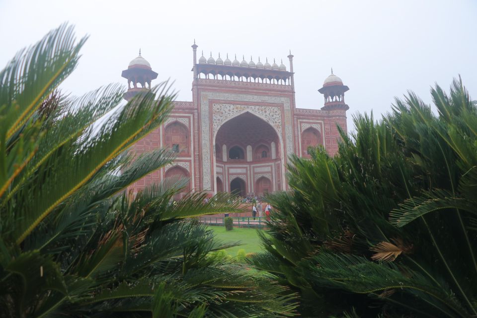 3 Night / 4 Days Delhi, Agra and Jaipur Golden Triangle Tour