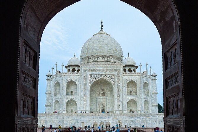 4 Day Golden Triangle Tour – Delhi Agra Jaipur Tour