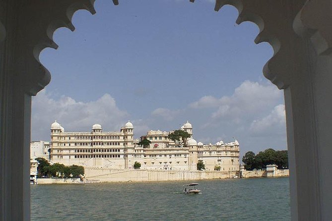 5 Days Private Heritage Triangle Tour Jaipur, Jodhpur, Udaipur.