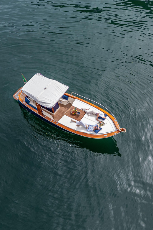 6 Hours Private Boat Touron Como Lake, Bellagio: (Wood Boat)