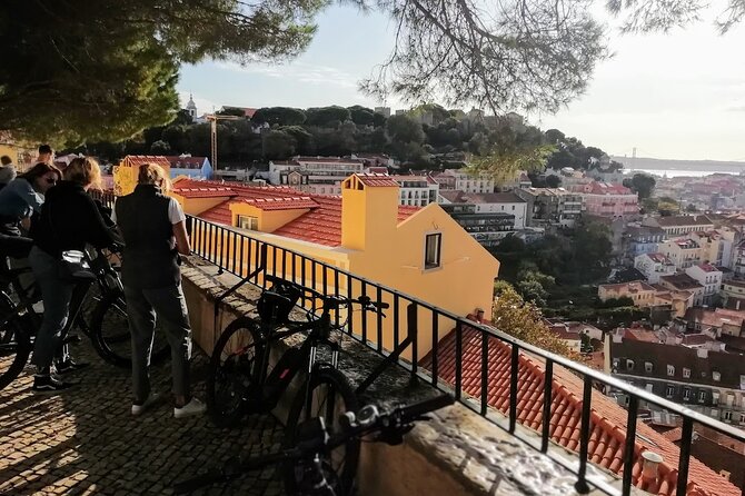 7 Hills and 14 Viewpoints – Lisbon E-Bike Tour