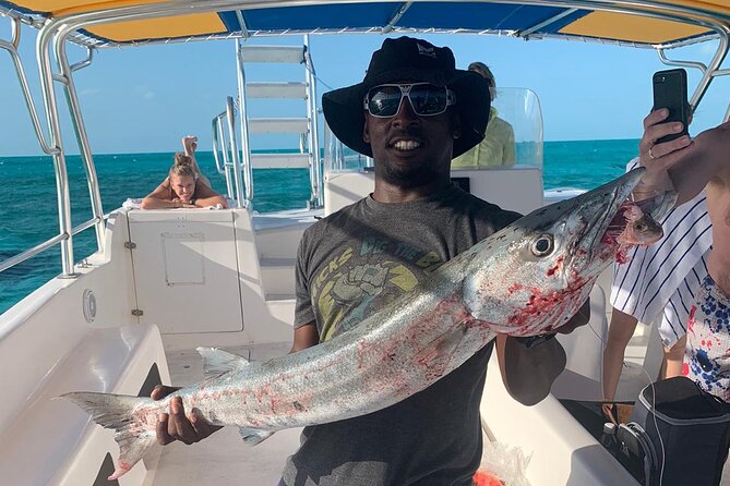 8HR Catch and Grill in Turks and Caicos Islands