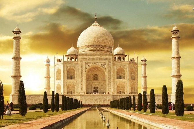 A Wonderful Day Trip to Taj Mahal