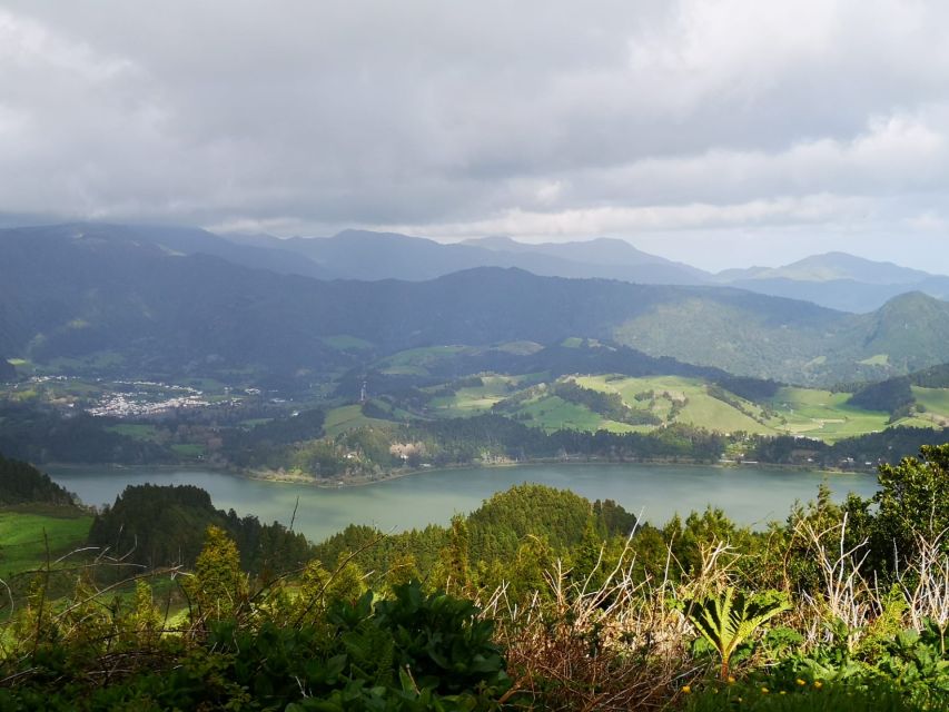 Adapted Van Tour – Lagoa Do Fogo ( Half Day)