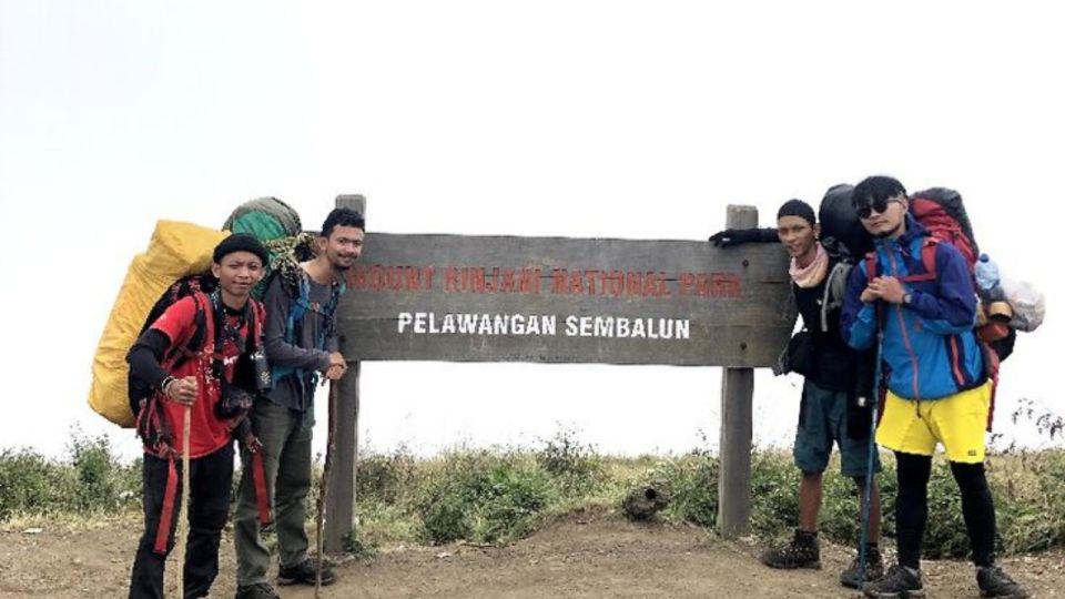 Adventure Climbing Rinjani Mountain 3 Days – 2 Nights