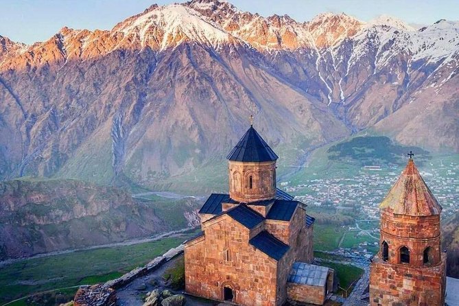 Adventure in Caucasus – Private Tour to Jinvali, Ananuri, Gudauri, Kazbegi