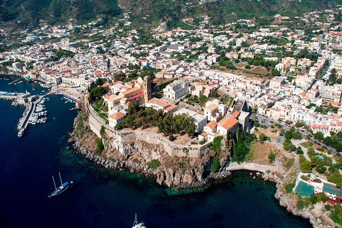 Aeolian Islands Day Trip From Taormina: Lipari and Vulcano