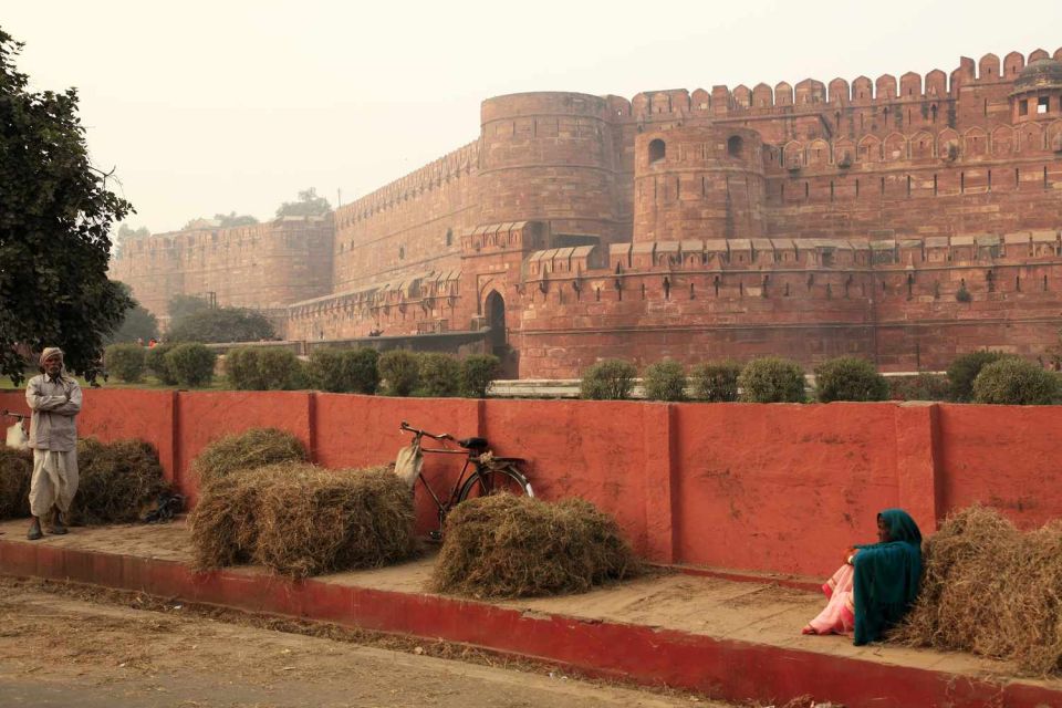 Agra: Agra Fort Tour With Guide - Overview of Agra Fort Tour