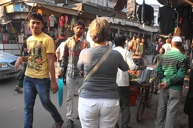 Agra Old City & Bazaar Tour, With Taj Mahal & Fort.