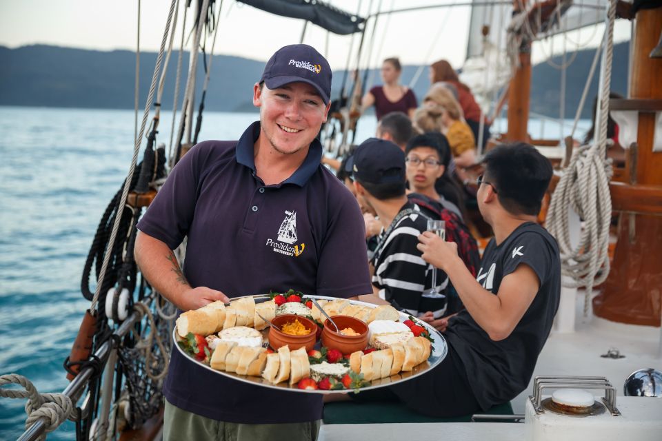 Airlie Beach: Whitehaven Day Sail With Snorkeling & Lunch