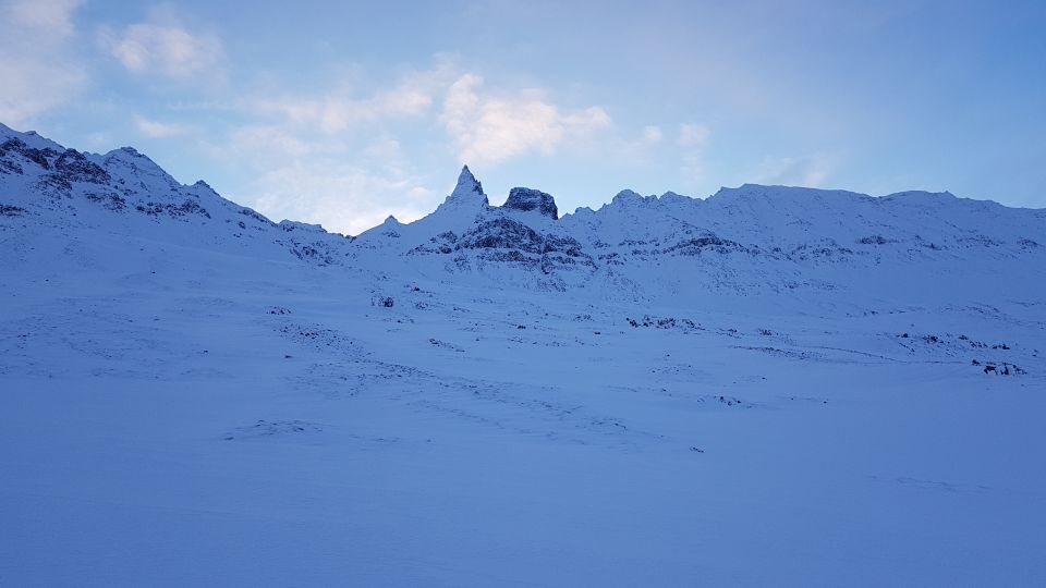 Akureyri: Hraundrangi Peak 10-Hour Private Climb