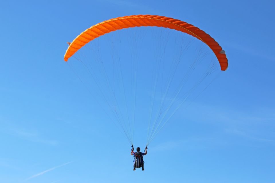 Alanya: Tandem Paragliding Experience Over Cleopatra Beach