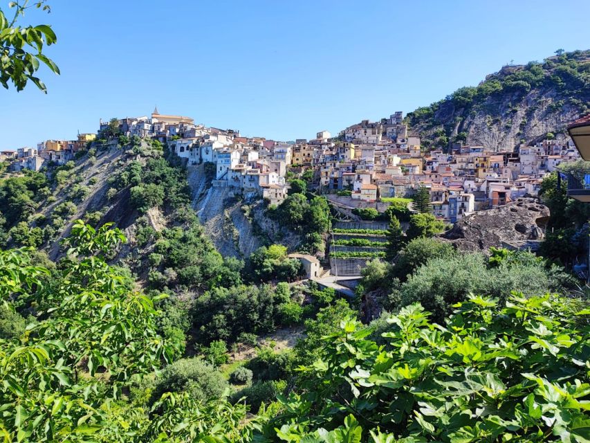 Alcantara Gorges: Body Rafting and Sicilian Food Experience