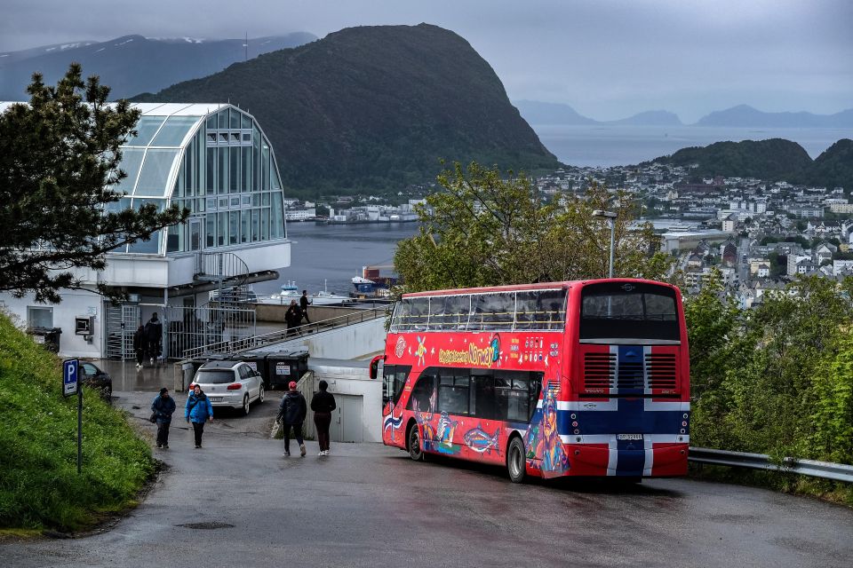 Alesund: City Sightseeing Hop-On Hop-Off Bus Tour