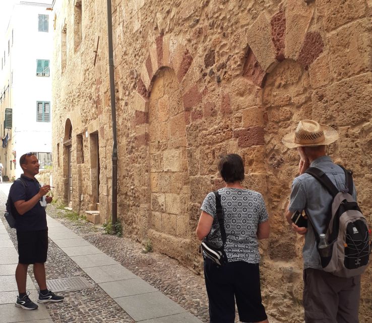 Alghero: City Center Tour With Wine Tasting