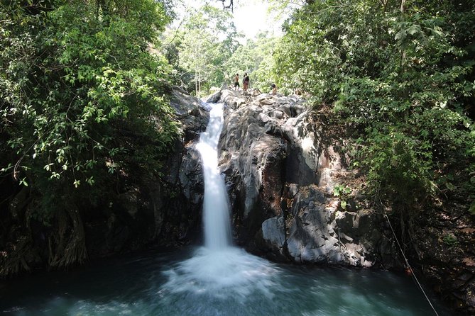 Aling-Aling Waterfall Tours