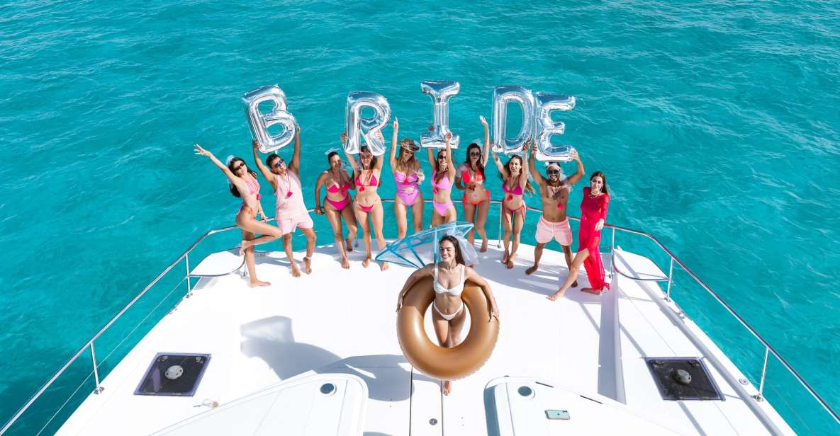 All Inclusive:Tulum Bachelorette Party Catamarán 51´Leopard