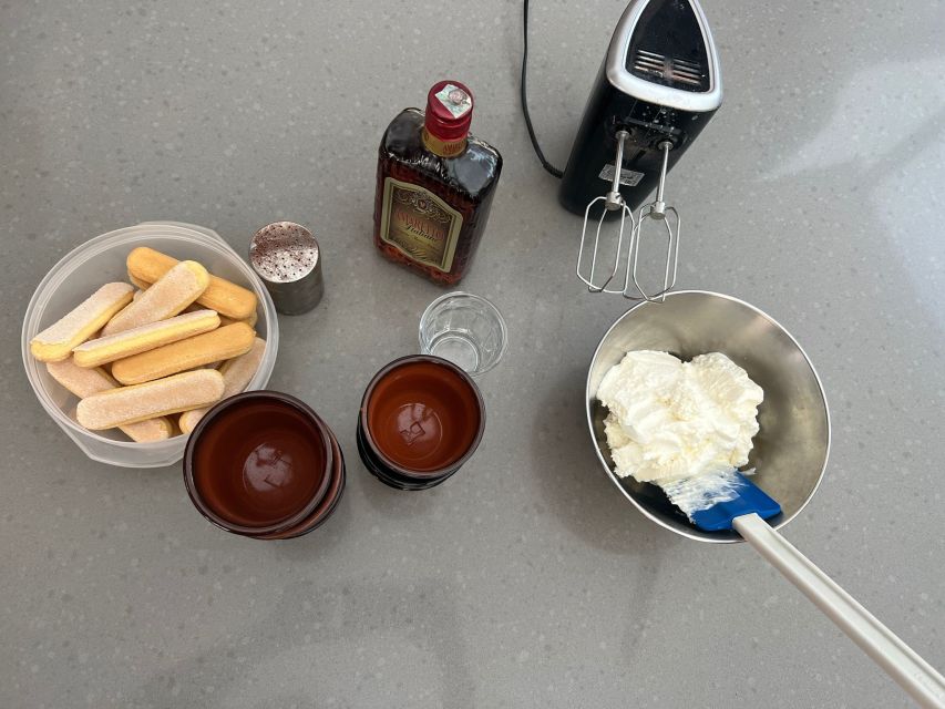 Amalfi Cooking Class: Tiramisù, Mozzarella and Pasta