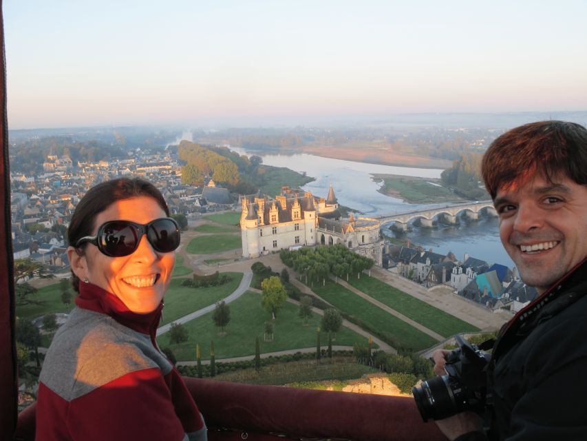 Amboise Hot-Air Balloon VIP for 5 Over the Loire Valley