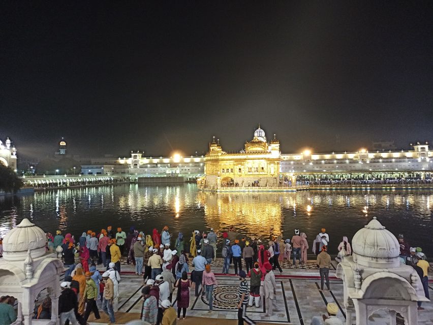 Amritsar 02 Days :Wagha Border: Airport Transfer Eng. Guide